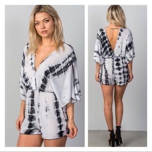 💥SUMMER SALES 💥BOHO BLACK & WHITE TIE DYE ROMPER